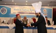 His Majesty Sahibzada Sultan Muhammad Ali Founding Father MUSLIM Institute with Dr Farid-ud-Din Khan