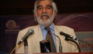 Dr. Talib Hussain Sial, Director IRD, IIUI, expressing his views